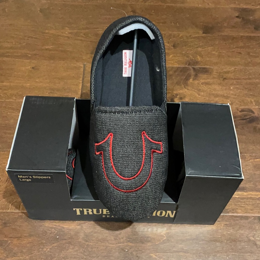 True Religion men’s slippers